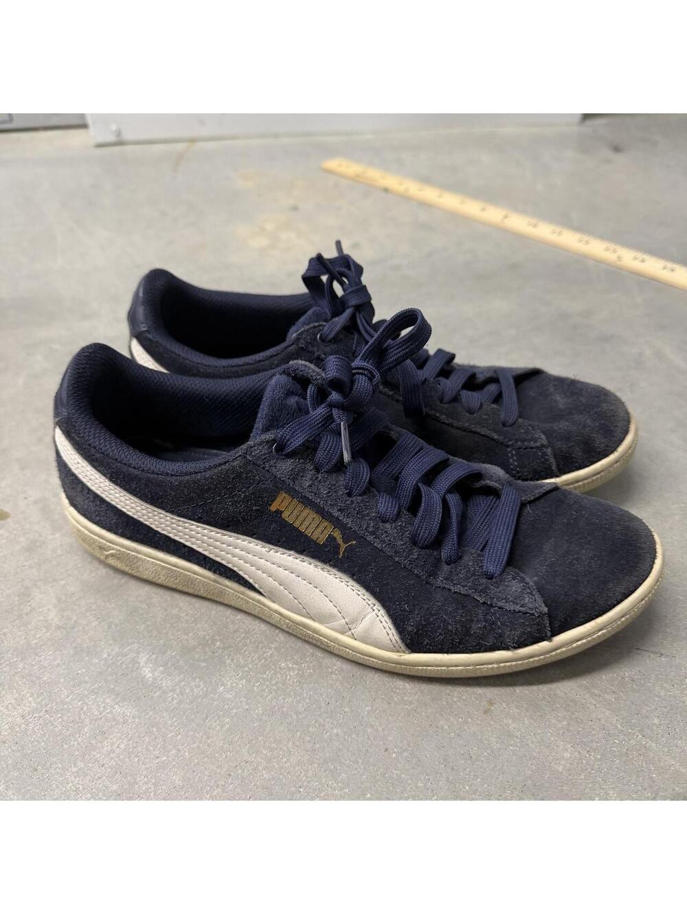 Puma Vikky Suede Sneakers Women's Size 9 Navy Blue White Lace Up Casual Shoes